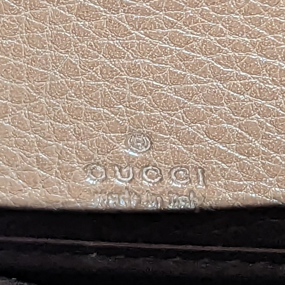 GUCCI floral print zip-around wallet w/bamboo accent - Picture 8 of 11